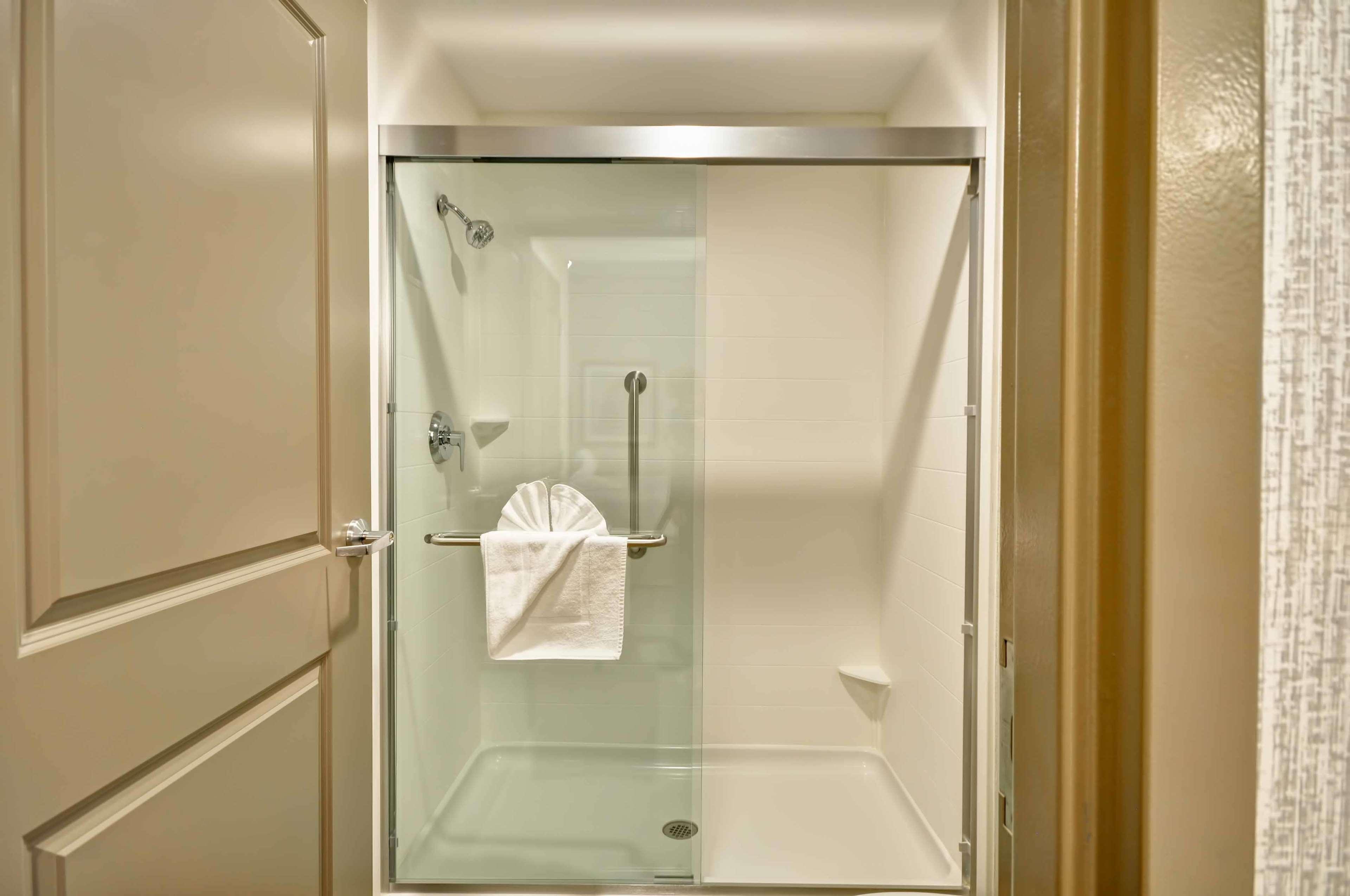 Homewood Suites By Hilton Cincinnati/Уэст-Честер Экстерьер фото